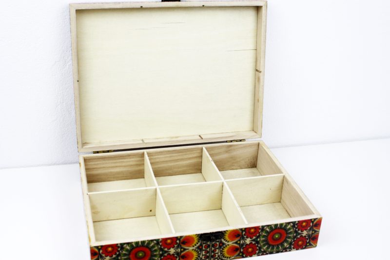 Wood handmade keepsake jewellery, memories box, Moroccan, Mandala style, Flexible compartments