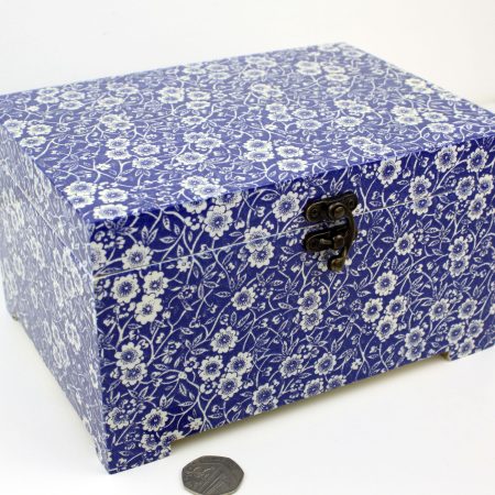 Wood handmade keepsake jewellery, memories, photo box, Flowers design, Lined