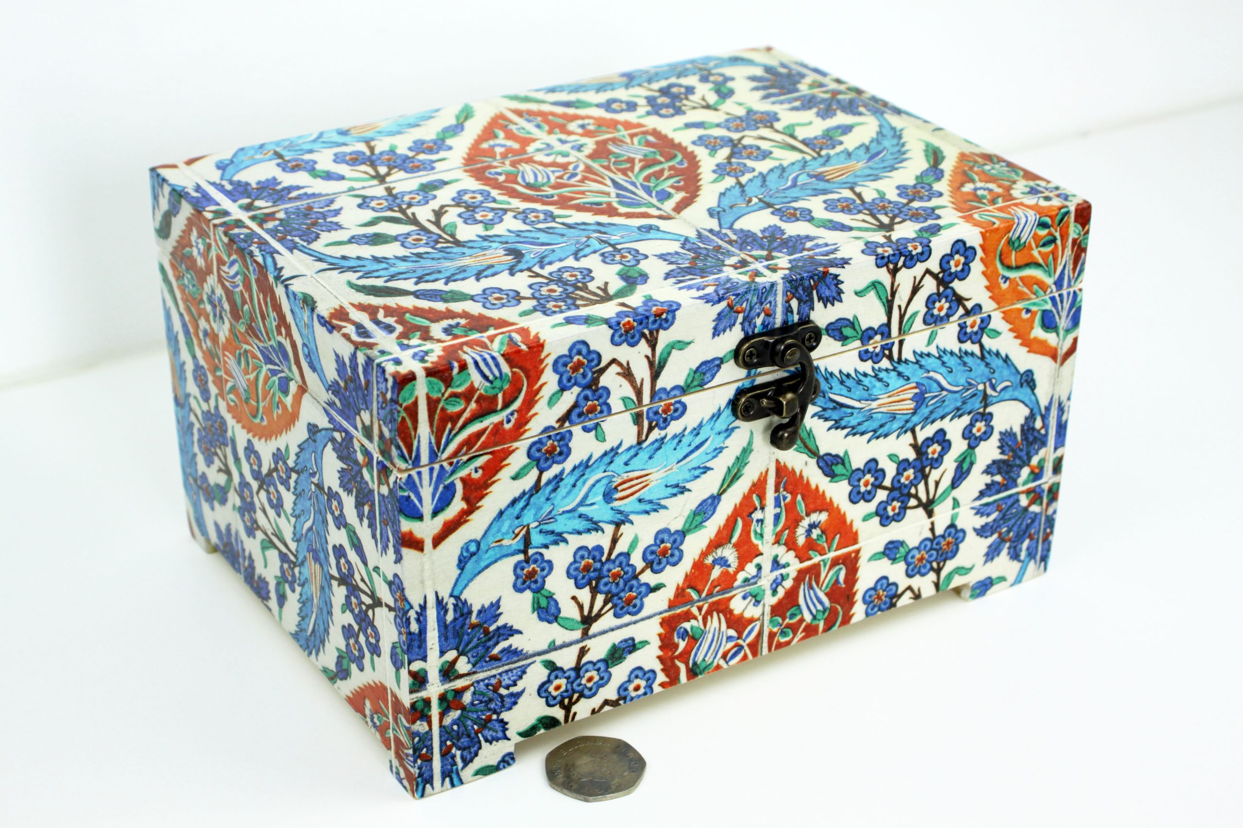 Wood handmade keepsake jewellery, memories, photo box, Flowers design, Lined