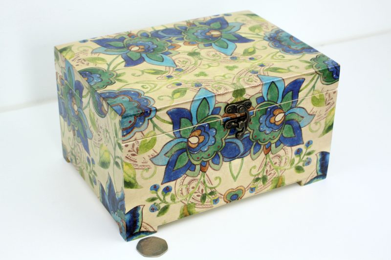 Wood handmade keepsake jewellery, memories, photo box, Moorcroft style Flowers, Lined