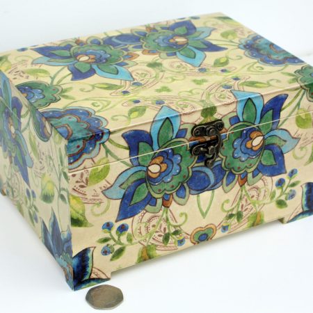 Wood handmade keepsake jewellery, memories, photo box, Moorcroft style Flowers, Lined