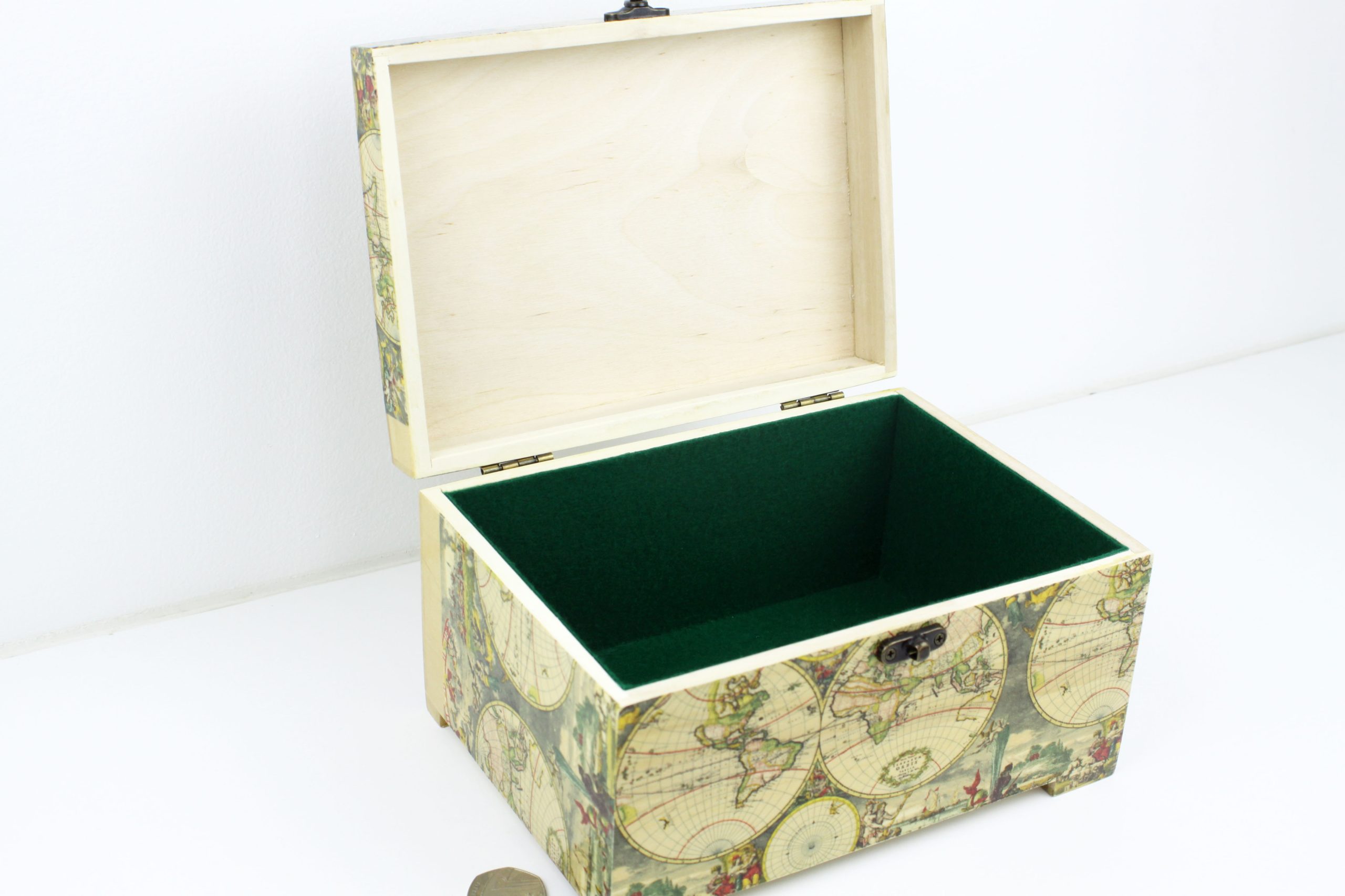 Wood handmade keepsake jewellery, memories, photo box, Vintage style World map, Lined