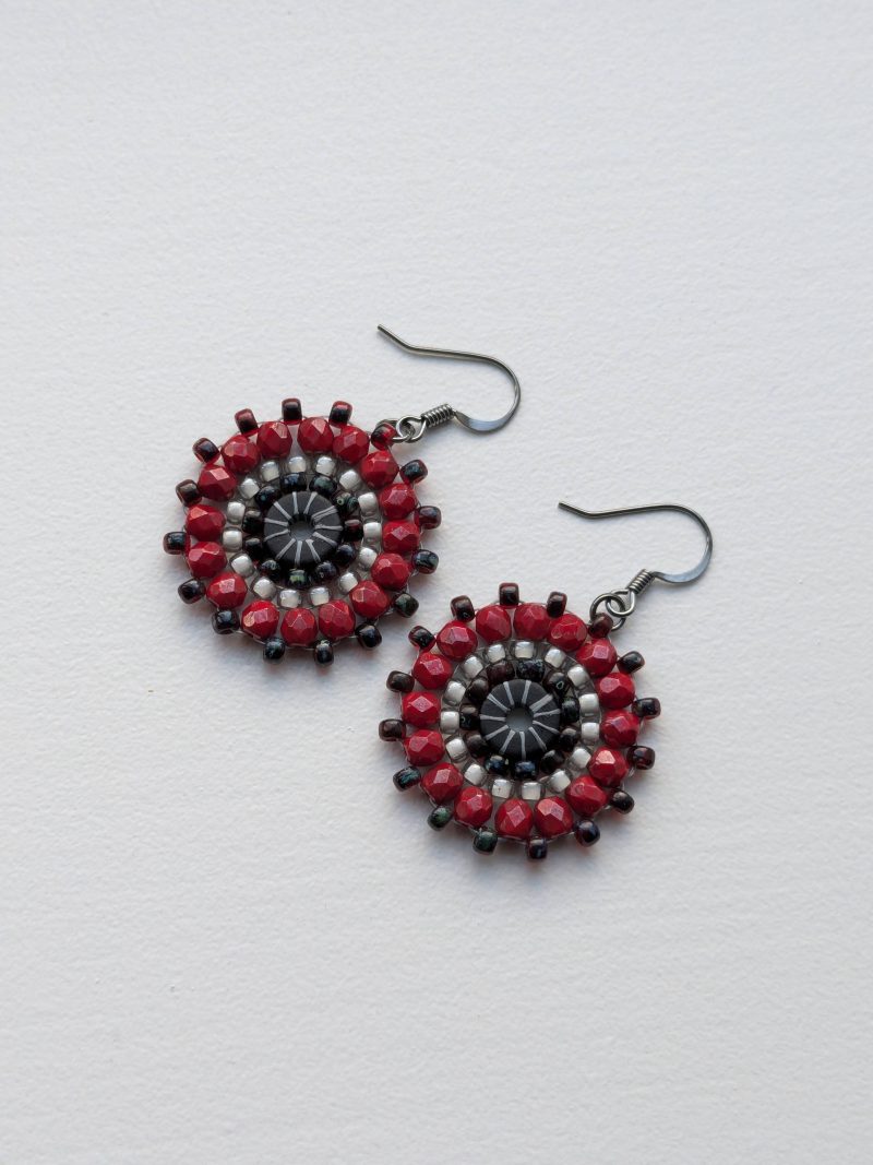 Ferris Wheel Earrings - handcrafted round dangle seed bead / beaded earrings - Red Mix