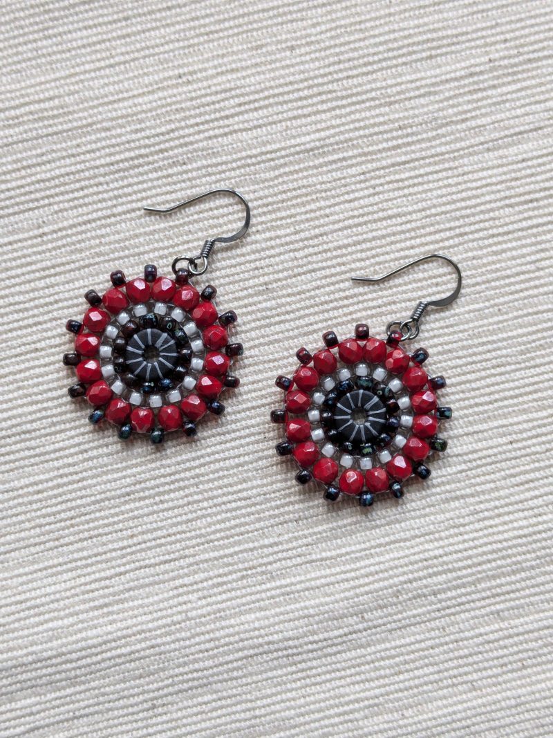 Ferris Wheel Earrings - handcrafted round dangle seed bead / beaded earrings - Red Mix