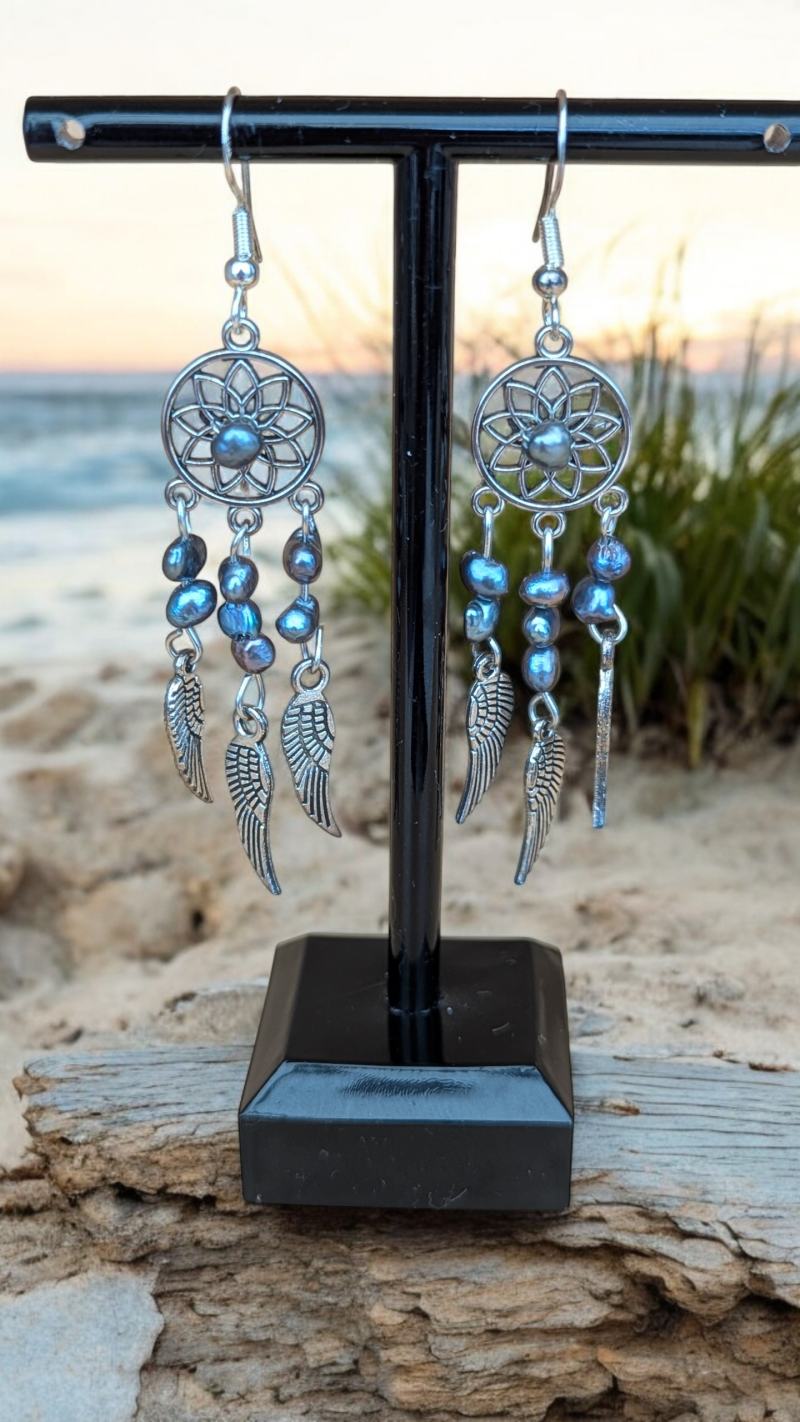 Midnight Dreams – Freshwater Pearl Dreamcatcher Earrings