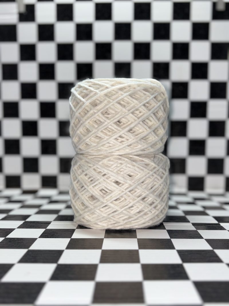 White Sheep – Reclaimed Yarn