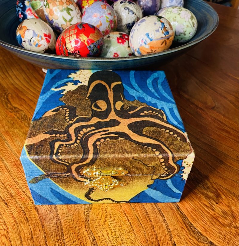 Japanese Collection: Octopus Découpage Wooden box