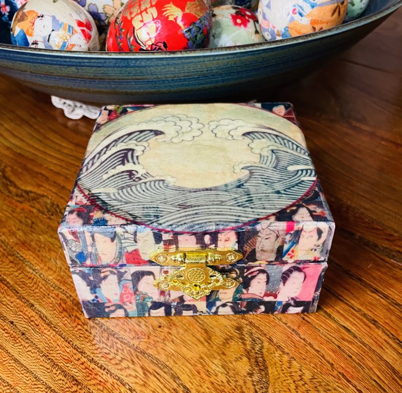 Japanese Collection: Japanese Wave “Seigaiha,” Découpage Wooden box