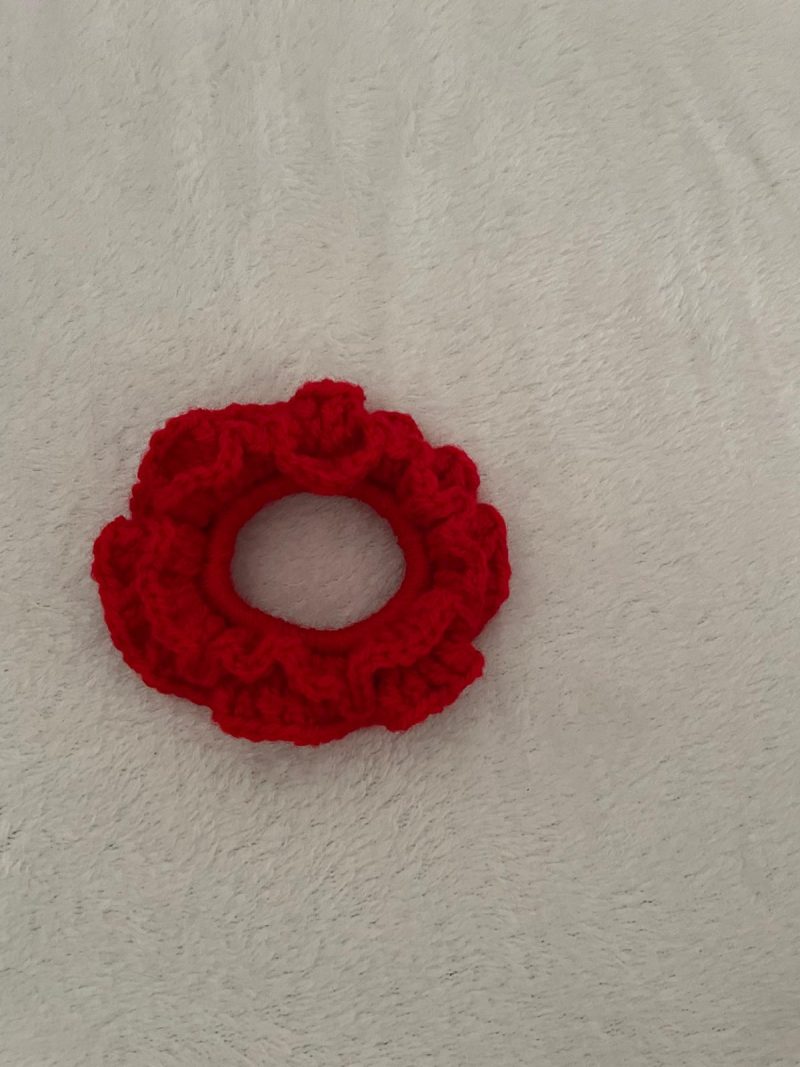 Crochet hair scrunchie