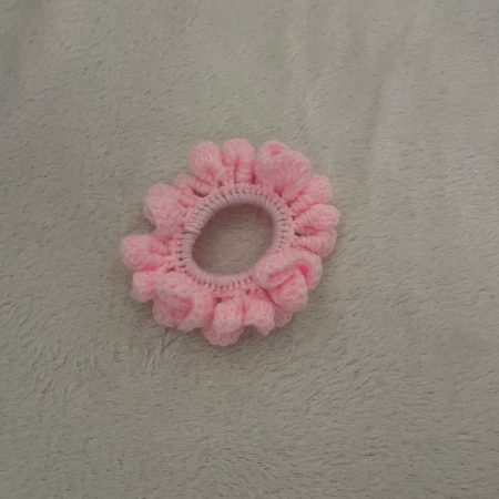 Crochet hair scrunchie