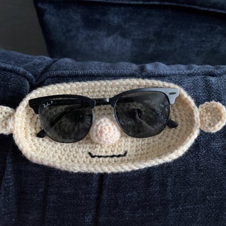 Crochet glasses mat