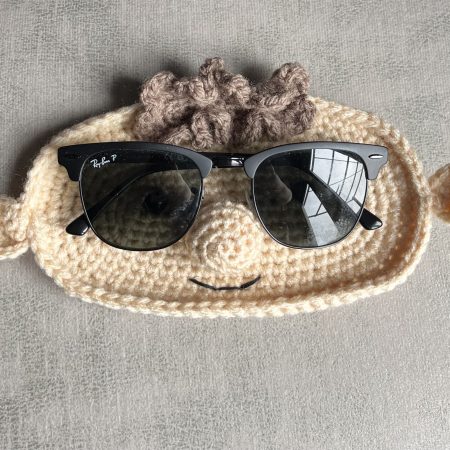 Crochet glasses mat