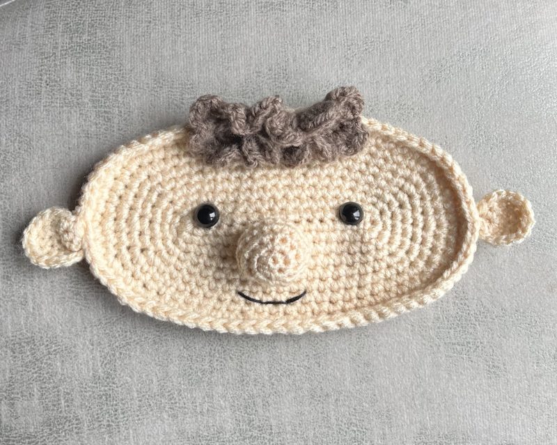 Crochet glasses mat
