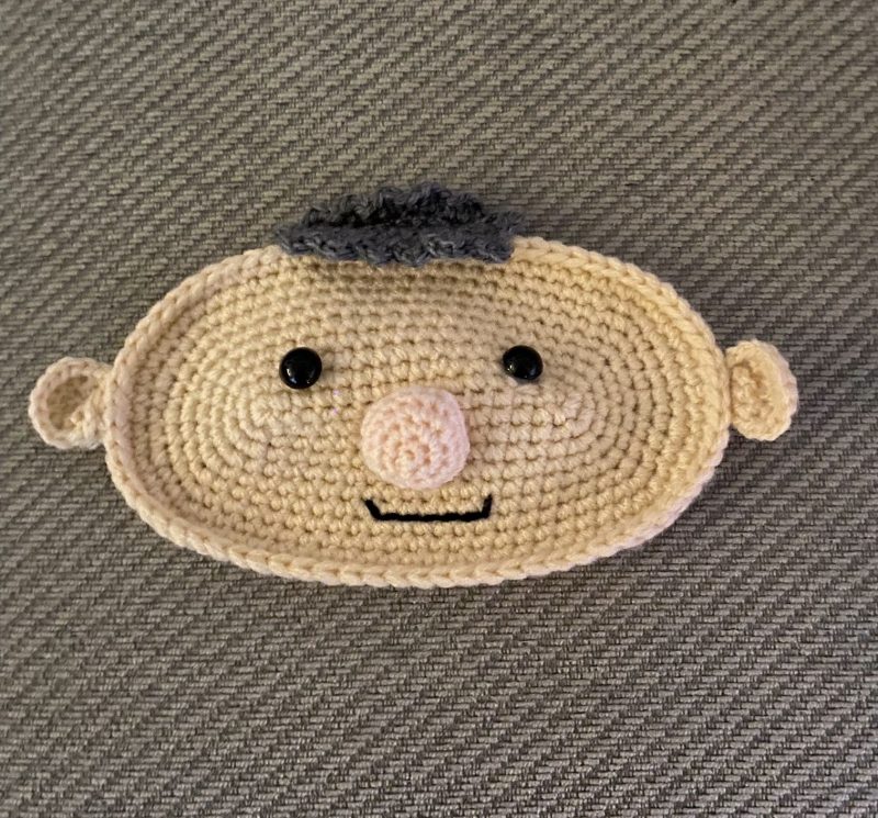 Crochet glasses mat