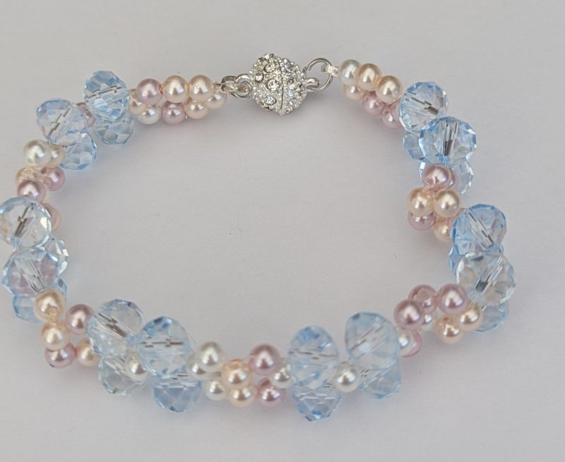 Pastel Floral Crystal & Pearl Beaded Bracelet