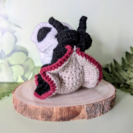 Enchanted Woodland Skull Snail