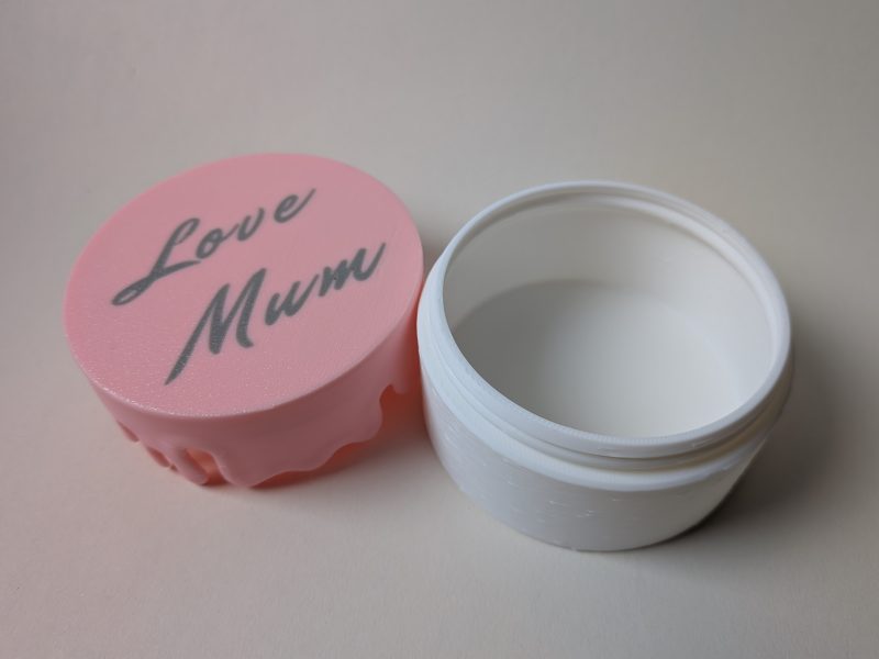“Love Mum” 3D Printed Pink Drip Cake Container Unique Gift Jewelry & Trinket Box Perfect for Mother's Day