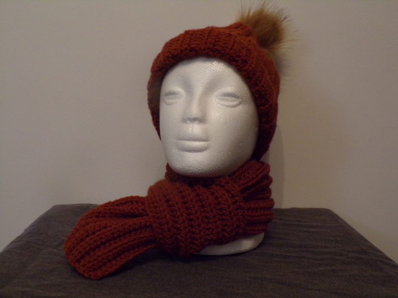 Warm and cosy hat & scarf set – crocheted by hand (Brown)