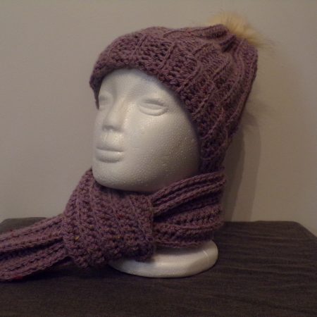 Warm and cosy hat & scarf set - crocheted by hand (Lilac with coloured speckles)