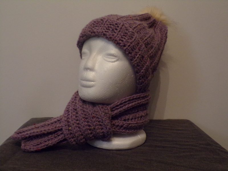 Warm and cosy hat & scarf set - crocheted by hand (Lilac with coloured speckles)
