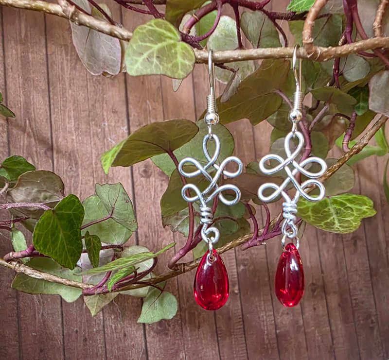 Celtic Knot Red Teardrop Aluminium Wire Earrings