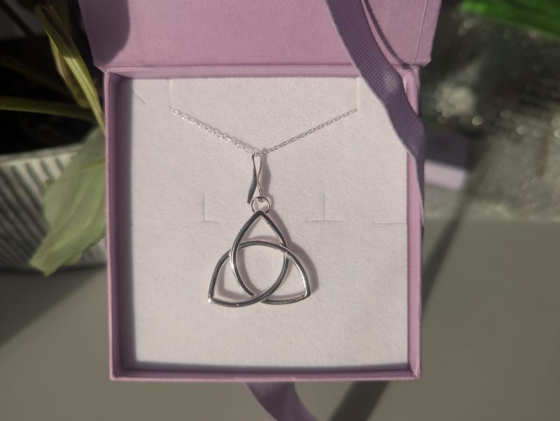 Silver Celtic Knot Triquetra Pendant