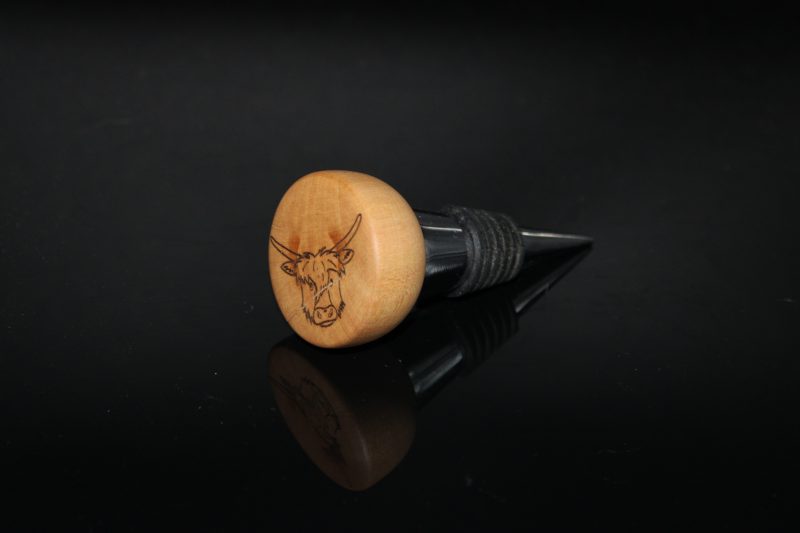 Holly and Chrome Bottle Stopper with engraved Highland Cow (hand drawn)