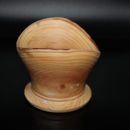 Cedar Wavey Pot - Natural Edge
