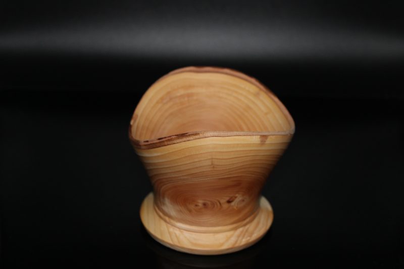 Cedar Wavey Pot - Natural Edge