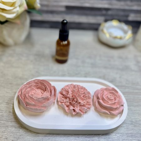Peony, carnation and rose essential oil diffuser set with tray| Handcrafted special gift for her.