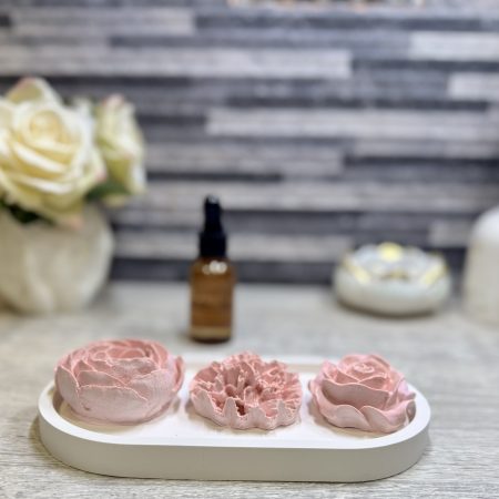Peony, carnation and rose essential oil diffuser set with tray| Handcrafted special gift for her.