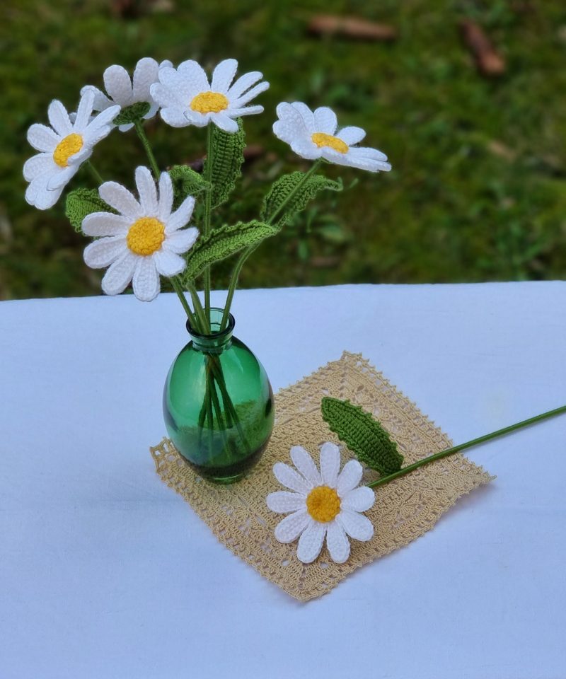 Handmade Daisy Flower Bouquet (6 Pieces) – Cute Home Décor