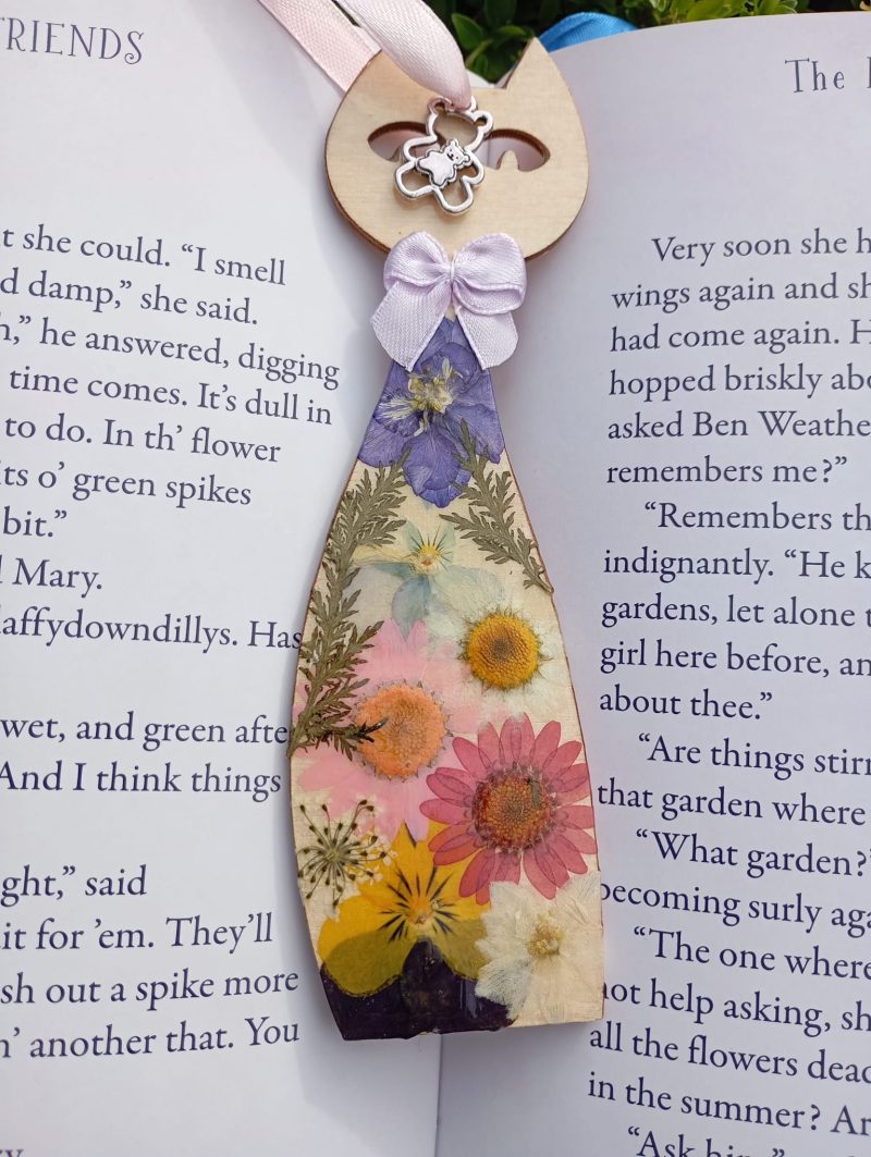Handmade Natural Wood & Real Floral Bookmark