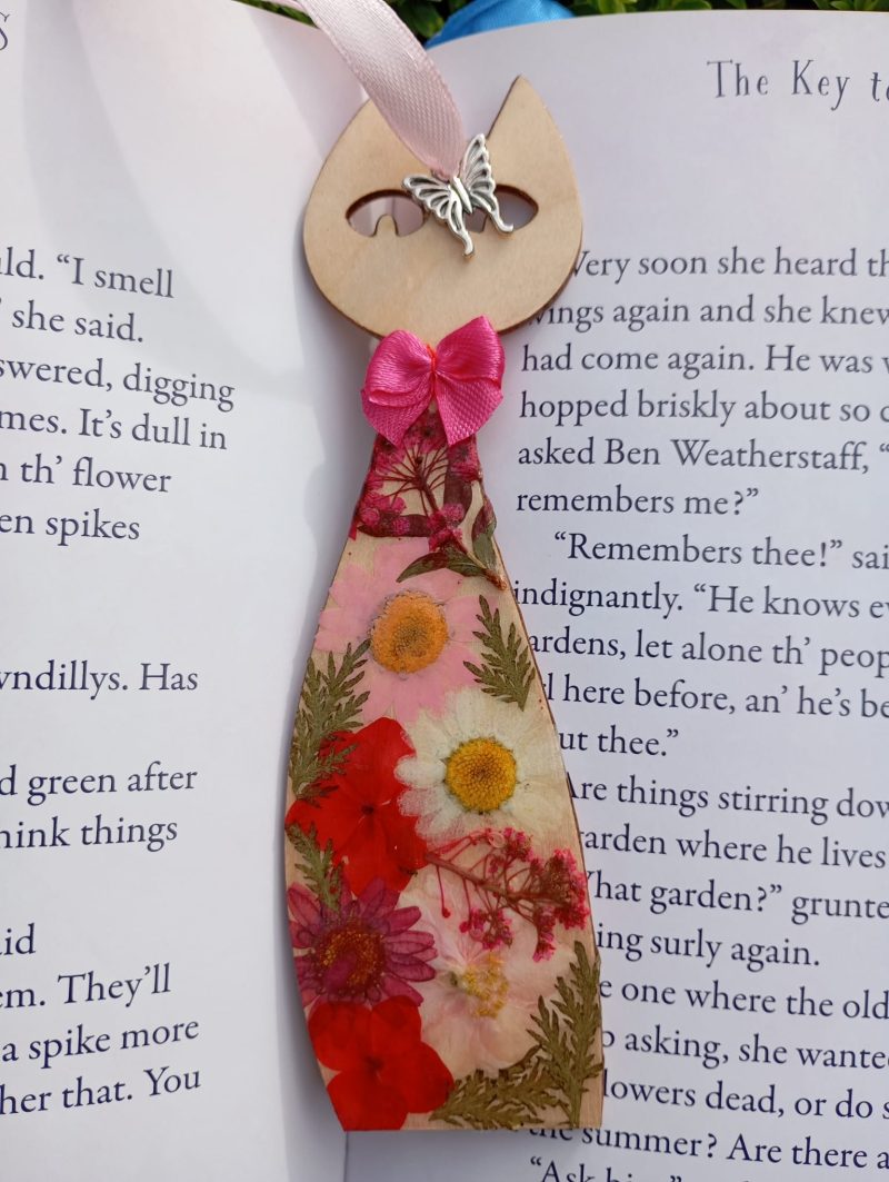 Handmade Natural Wood & Real Floral Bookmark