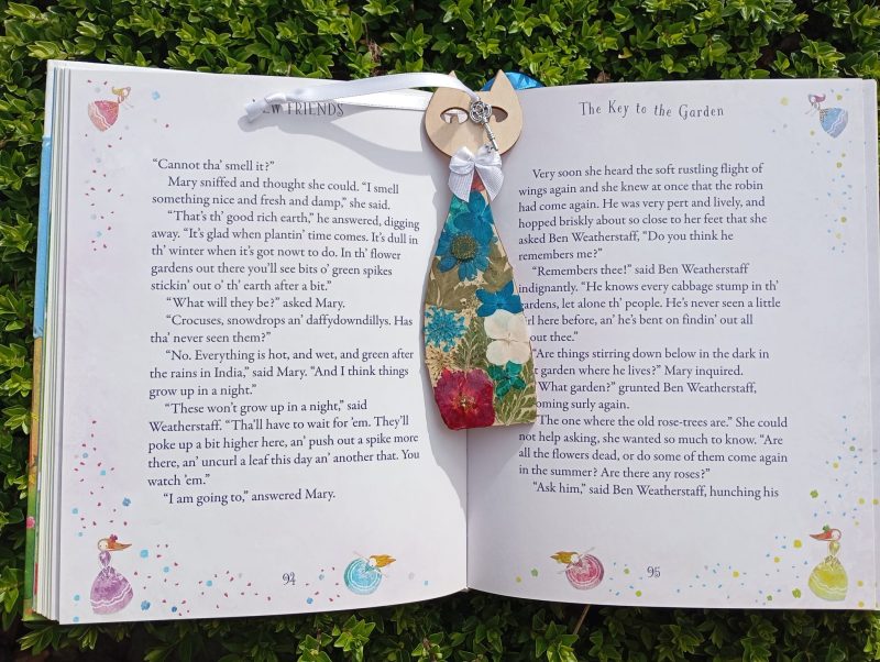 Handmade Natural Wood & Real Floral Bookmark
