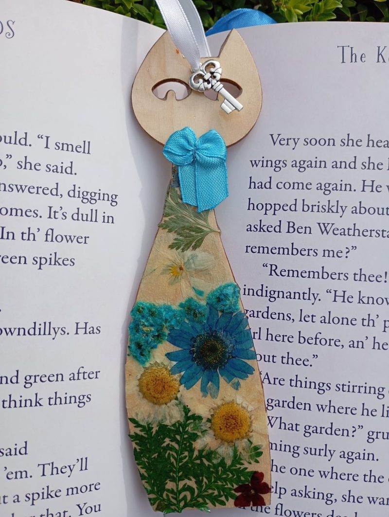 Handmade Natural Wood & Real Floral Bookmark