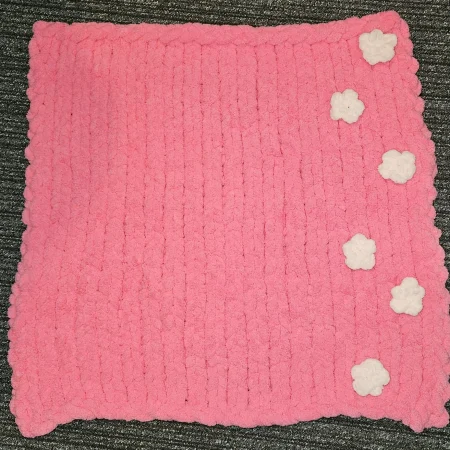 Chunky Finger‑Knitted Baby Blanket – Handmade Soft Newborn Gift Pink Floral