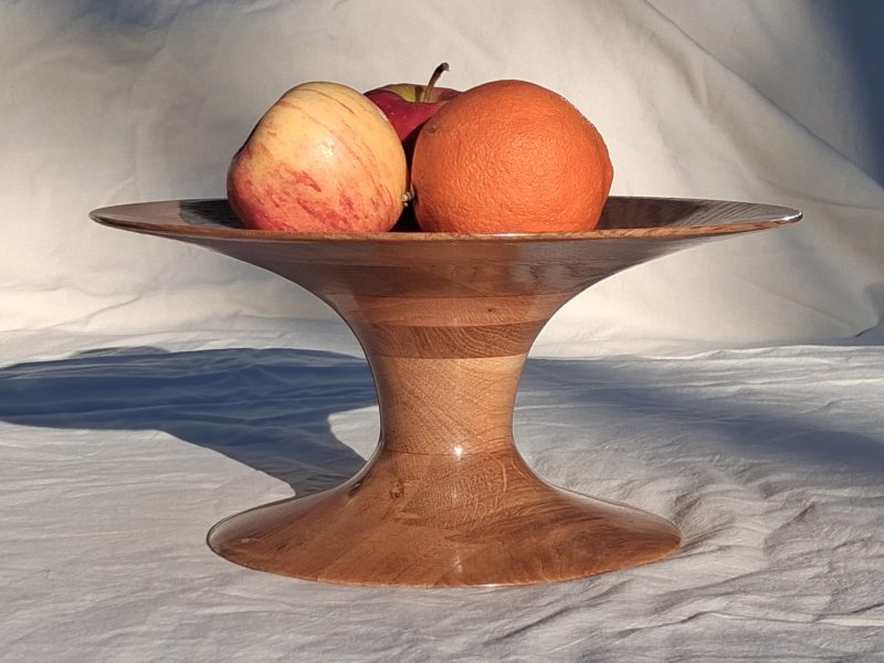 Platter on pedestal