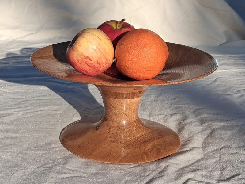 Platter on pedestal