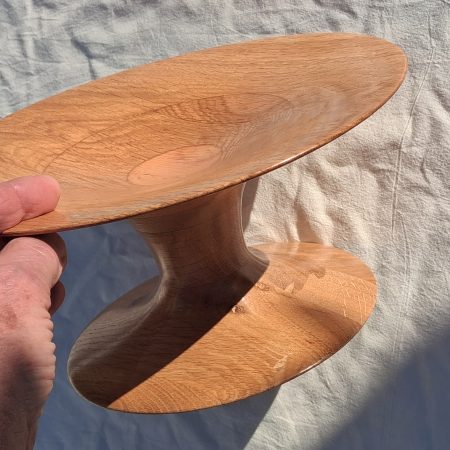 Platter on pedestal