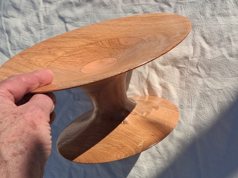 Platter on pedestal