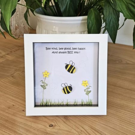 Presents for Bee lovers l Bee pebble art picture