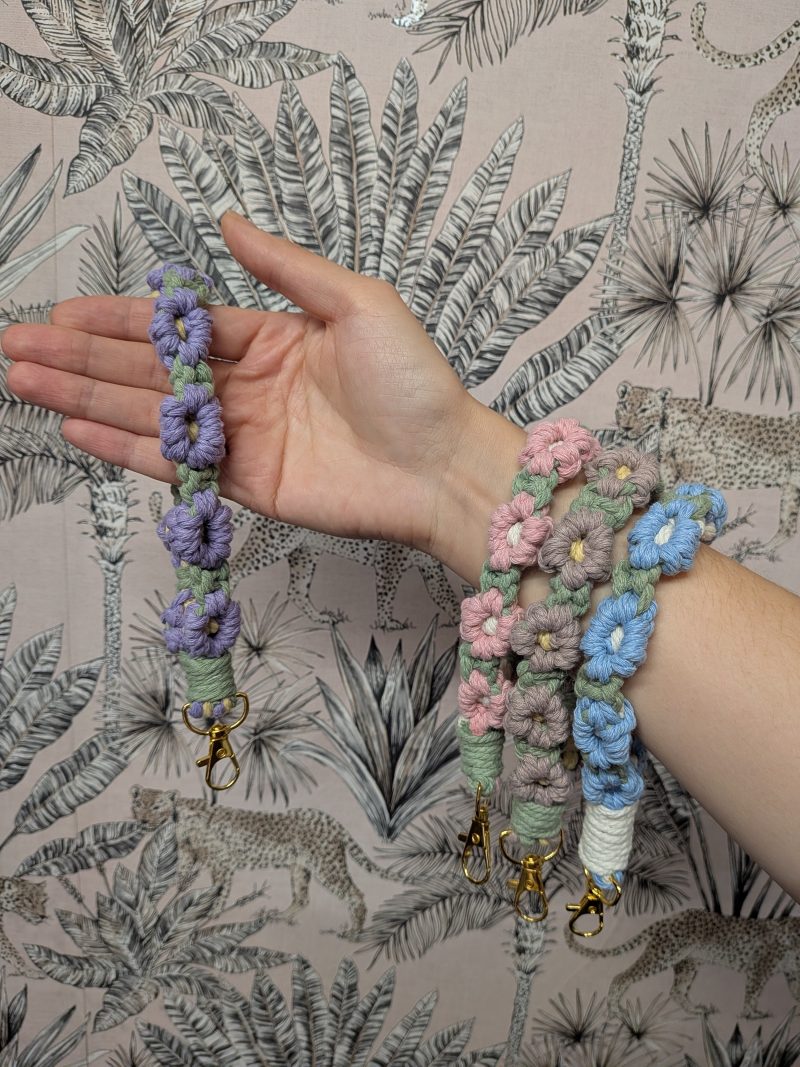 Macrame Flower Wristlet Keychain | Floral Charm | Handmade Gift