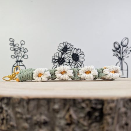 Macrame Flower Wristlet Keychain | Floral Charm | Handmade Gift