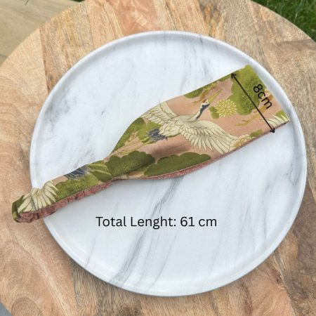 Length: 61 cm (measured flat, excluding the elastic stretch).