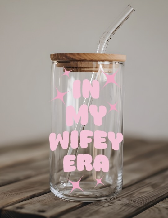 Wifey Era Glass Can Cup: 16oz Tumbler with Bamboo Lid & Glass Straw