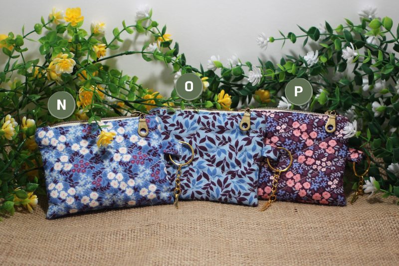 Quilted Floral Zipper Pouch • Small Handmade Coin Purse