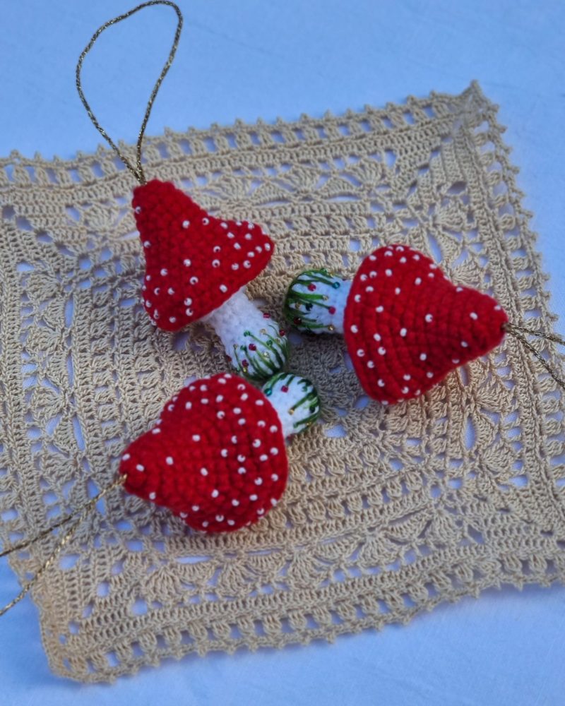 Whimsical Hanging Toadstool – Handmade Crochet Red Mushroom Decor with Beads & Embroidery