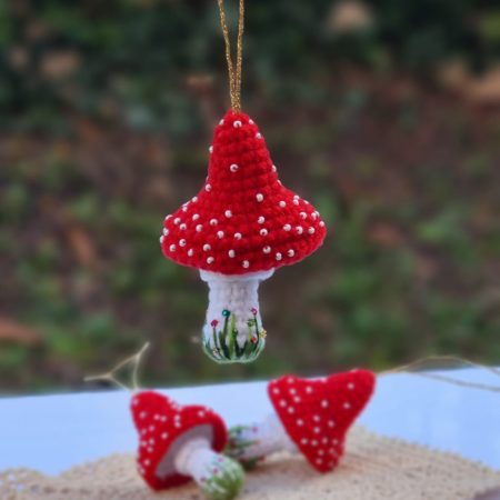 Whimsical Hanging Toadstool – Handmade Crochet Red Mushroom Decor with Beads & Embroidery