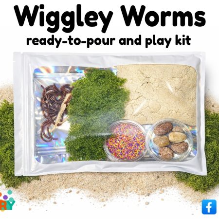 Wiggly worms - Pour and play bag
